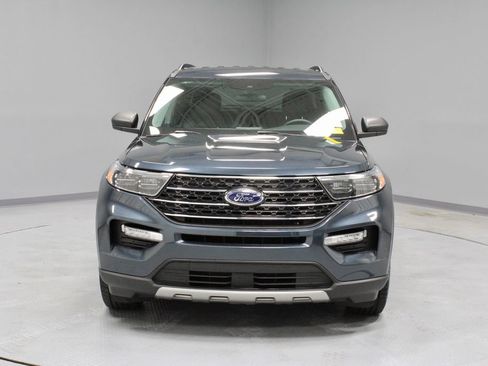 Used 2024 Ford Explorer XLT w/ Equipment Group 202A AWD/4WD image 6