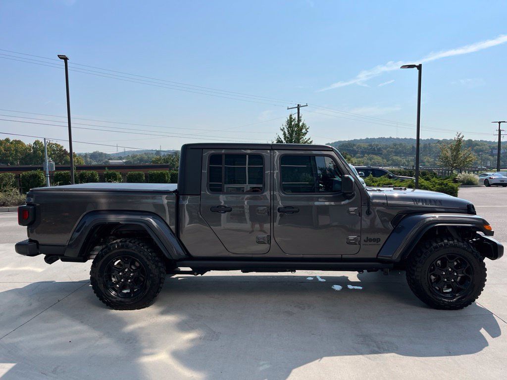 Used 2023 Jeep Gladiator Mojave AWD/4WD image 22