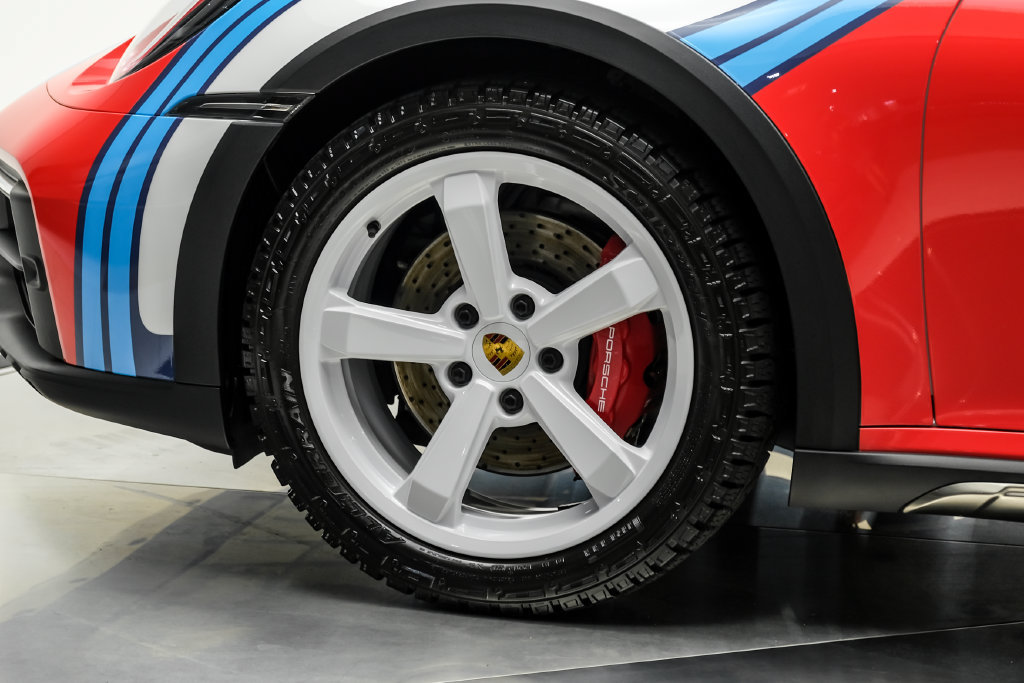 Used 2024 Porsche 911 Dakar AWD/4WD image 52