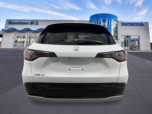New 2026 Honda HR-V EX-L image 4