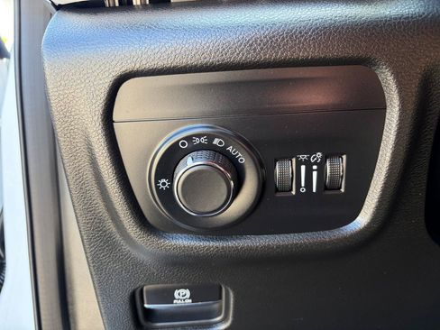 Used 2024 Jeep Grand Cherokee L Laredo AWD/4WD image 14