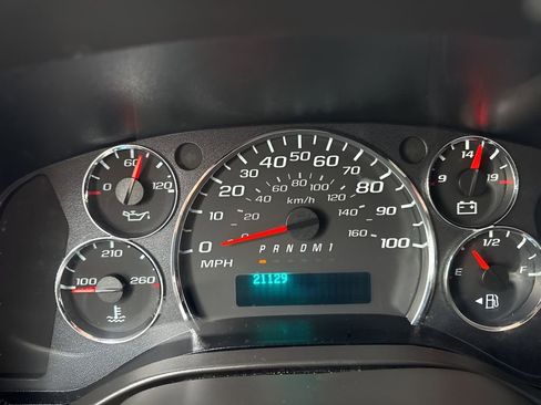 Used 2024 Chevrolet Express 2500 w/ Driver Convenience Package image 17