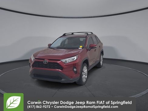 Used 2021 Toyota RAV4 XLE Premium AWD/4WD image 6