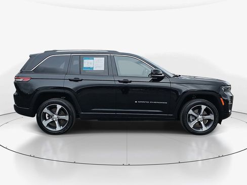 Used 2023 Jeep Grand Cherokee 4xe w/ Luxury Tech Group II image 4