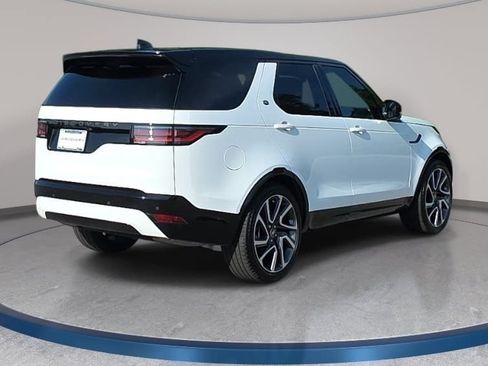Certified 2025 Land Rover Discovery Dynamic SE AWD/4WD image 5