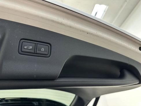 Used 2026 Hyundai Palisade Limited AWD/4WD image 35