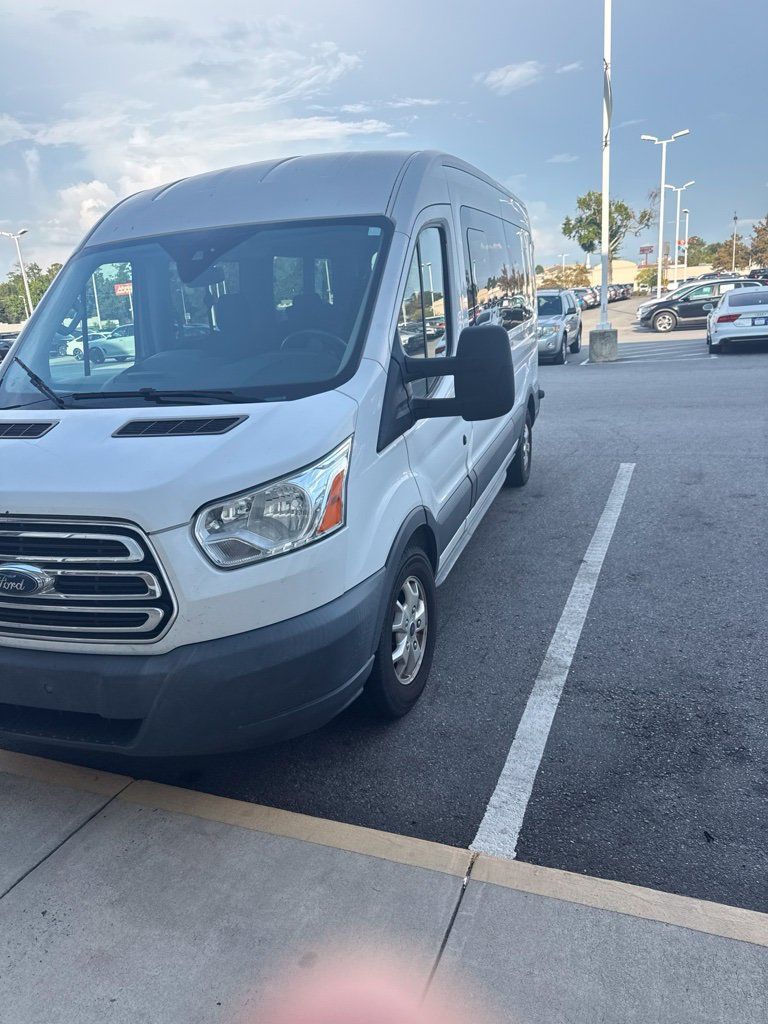 Used 2015 Ford Transit 350 XLT RWD image 1