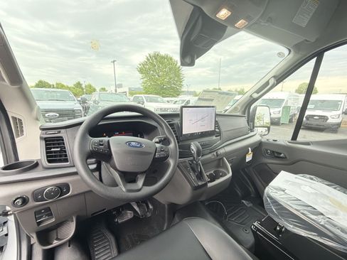 New 2026 Ford Transit 250 148 Medium Roof RWD image 22