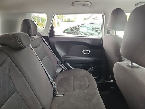 Used 2018 Kia Soul image 9