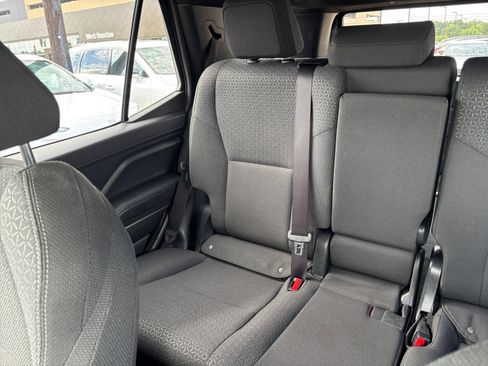 Used 2025 Toyota 4Runner SR5 RWD image 33