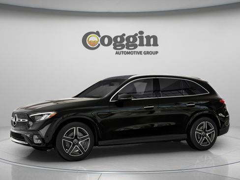 Used 2026 Mercedes-Benz GLC 300 image 3
