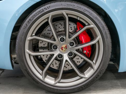 Used 2022 Porsche 718 Boxster Spyder image 37