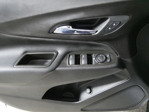 Used 2021 Chevrolet Equinox LT AWD/4WD image 19