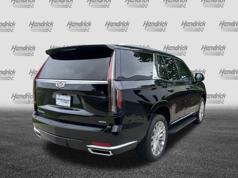 Used 2022 Cadillac Escalade Luxury w/ LPO, Illumination Package AWD/4WD image 11