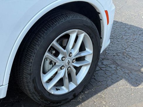 Used 2025 Dodge Durango GT AWD/4WD image 9