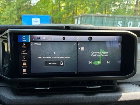 Used 2025 Jeep Wrangler Sport S AWD/4WD image 9