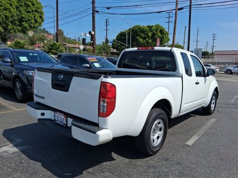 Used 2018 Nissan Frontier S image 6