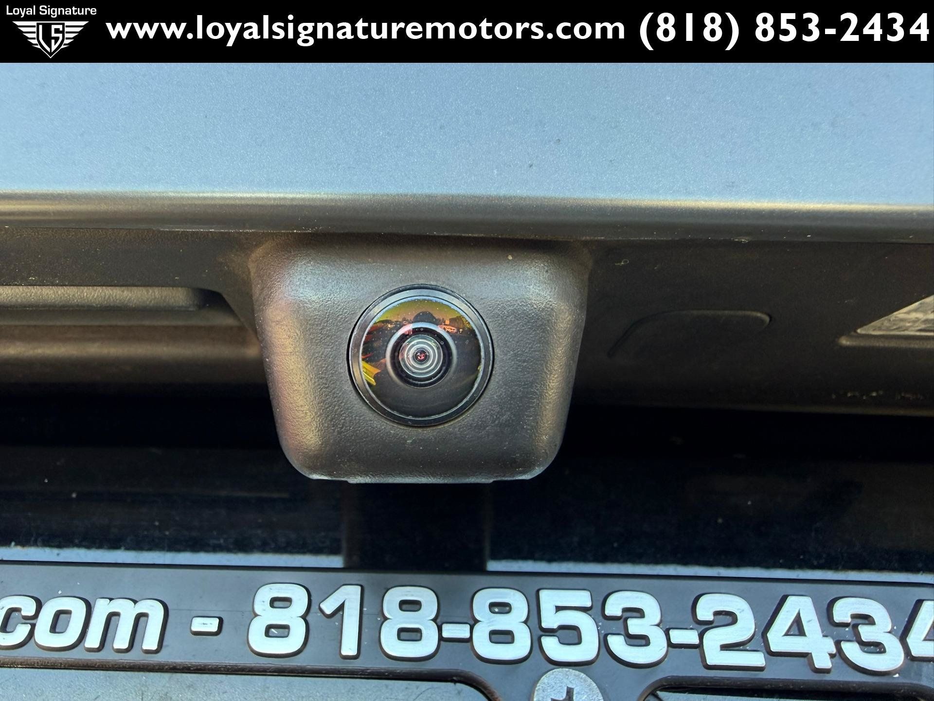 Used 2023 BMW XM AWD/4WD image 11