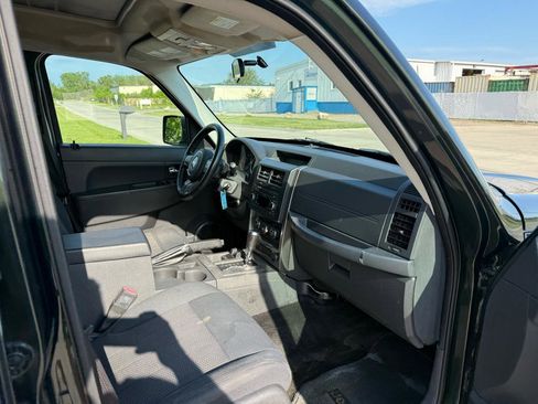 Used 2011 Jeep Liberty Sport w/ Popular Equipment Group AWD/4WD image 23