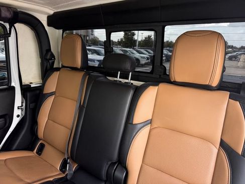 Used 2021 Jeep Gladiator Mojave AWD/4WD image 28