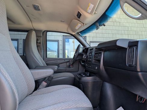 Used 2013 Chevrolet Express 3500 LT w/ LT Preferred Equipment Group RWD image 21