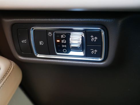 Used 2022 Lincoln Aviator Reserve w/ Equipment Group 201A image 26