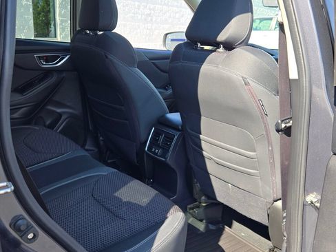 Used 2021 Subaru Forester Premium AWD/4WD image 10