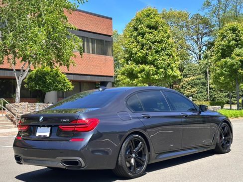 Used 2016 BMW 750i xDrive AWD/4WD image 16