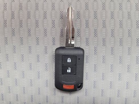 Used 2017 Mitsubishi Outlander Sport ES AWD/4WD image 32