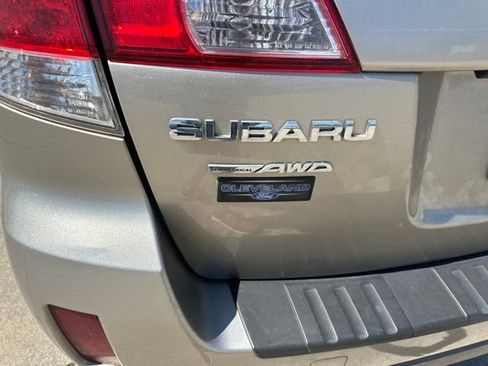 Used 2014 Subaru Outback 2.5i Limited AWD/4WD image 29
