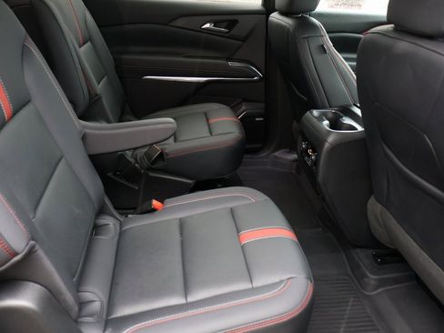 Certified 2024 Chevrolet Traverse RS image 14