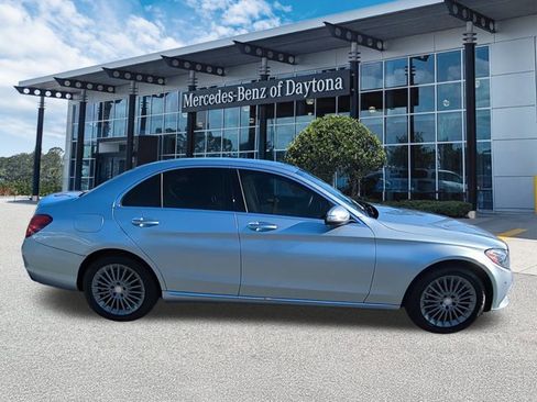 Used 2015 Mercedes-Benz C 300 4MATIC Sedan image 3