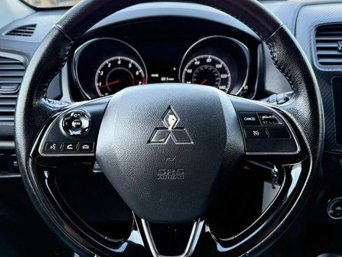 Used 2016 Mitsubishi Outlander Sport ES image 12