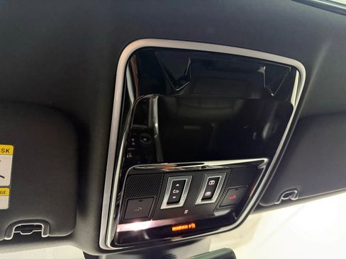 Used 2021 Land Rover Range Rover Sport HSE Dynamic image 31