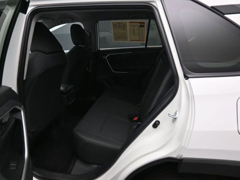 Used 2024 Toyota RAV4 LE AWD/4WD image 29