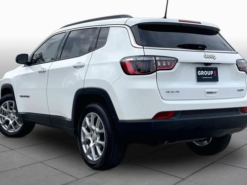 Used 2024 Jeep Compass Latitude AWD/4WD image 11