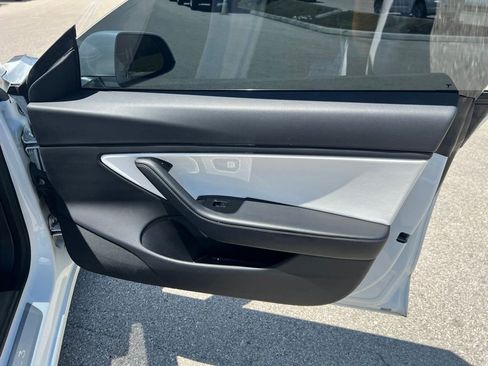 Used 2018 Tesla Model 3 Long Range AWD/4WD image 10