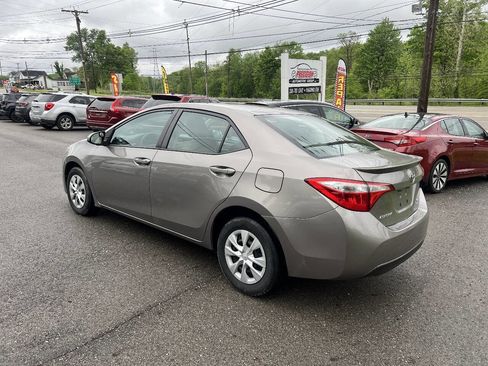 Used 2014 Toyota Corolla LE FWD image 5