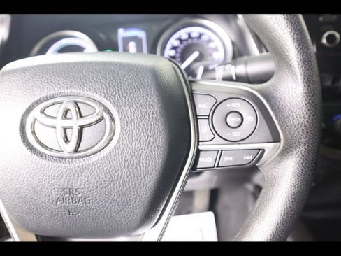 Used 2021 Toyota Camry LE FWD image 38
