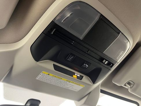 Used 2020 Subaru Crosstrek 2.0i image 27