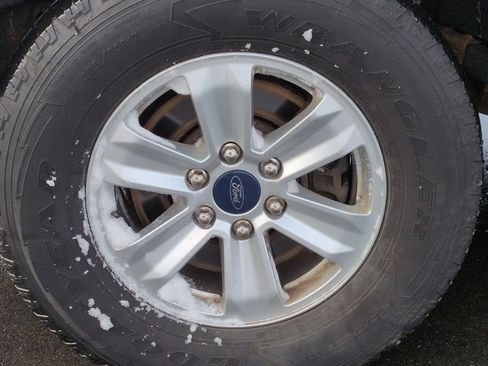 Certified 2019 Ford F150 XL w/ Equipment Group 101A Mid image 14