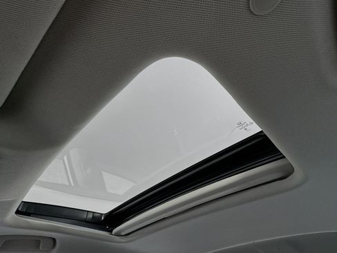 Certified 2023 Honda Accord EX image 21