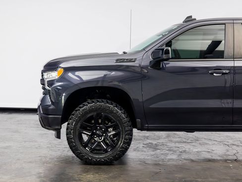 Used 2023 Chevrolet Silverado 1500 RST image 10