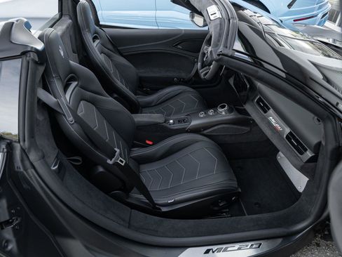 Used 2023 Maserati MC20 Spyder image 30