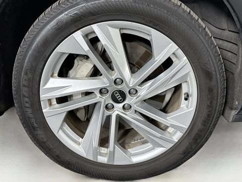 Used 2021 Audi Q7 2.0T Premium Plus AWD/4WD image 34