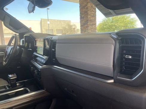 Used 2023 Chevrolet Silverado 1500 LT Trail Boss w/ Convenience Package II AWD/4WD image 28