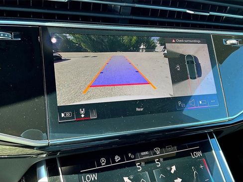 Certified 2025 Audi Q8 Prestige w/ Prestige Package image 26