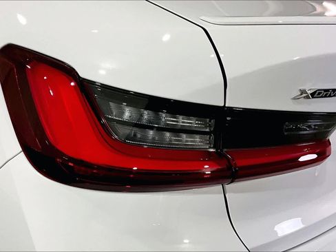New 2026 BMW 330i xDrive Sedan w/ M Sport Package AWD/4WD image 5