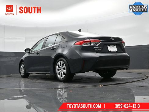 Used 2023 Toyota Corolla LE image 40