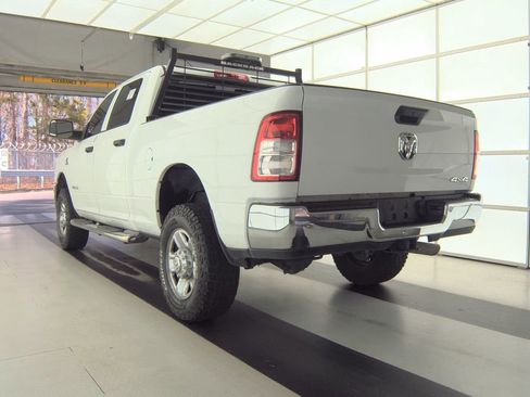Used 2022 RAM 2500 Tradesman w/ Chrome Appearance Group image 8